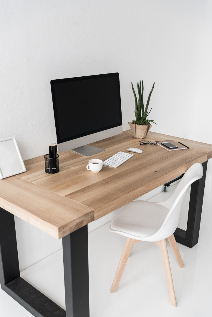 Motivation to clean: your desk can be a good option to begin