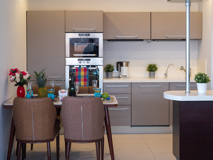 With the right organization, your small kitchen won't be an obstacle to your creativity.