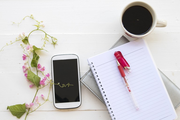 Get calmer with an organized phone